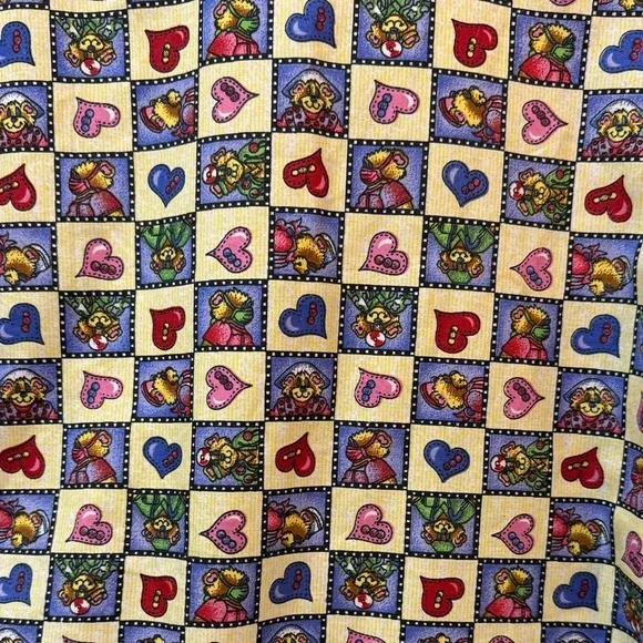 Colorful Heart Pattern Scrub Top - Picture 5 of 5